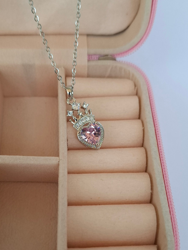 گردنبند جواهری قلب تاج دار