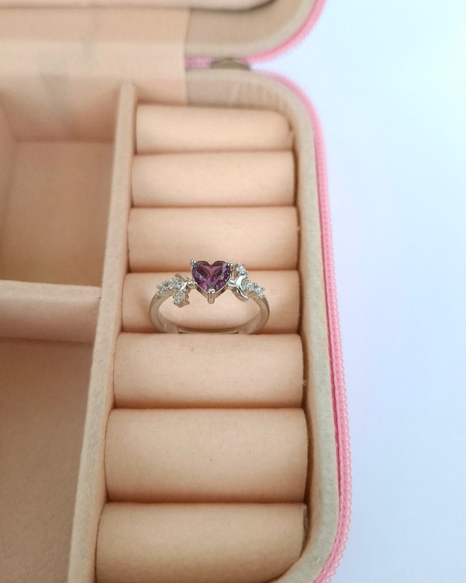 انگشتر جواهری مدل قلب